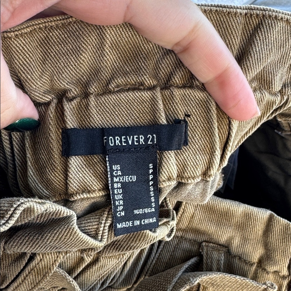 Forever 21 High-Waisted Brown Shorts - Picture 3 of 3